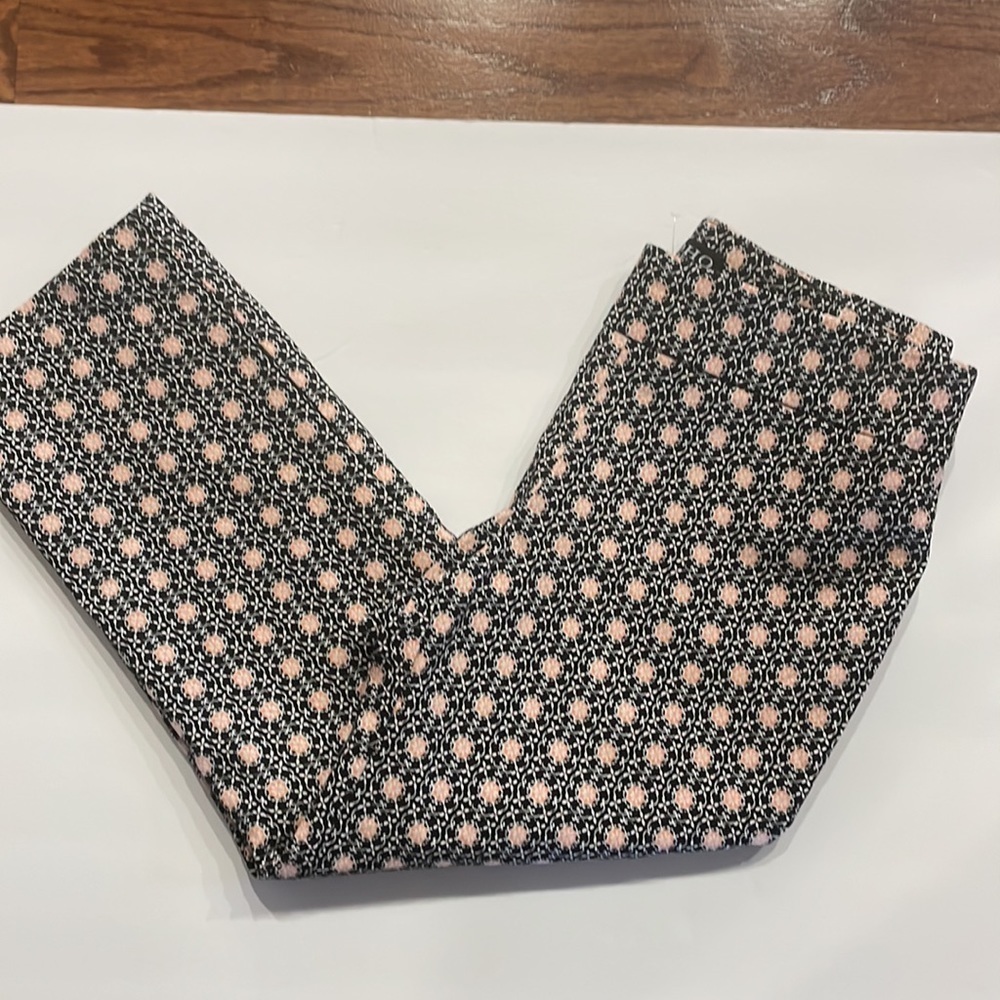 SOHO APPAREL LTD women’s cotton blend stretch Capri pants NWOT pink black Small